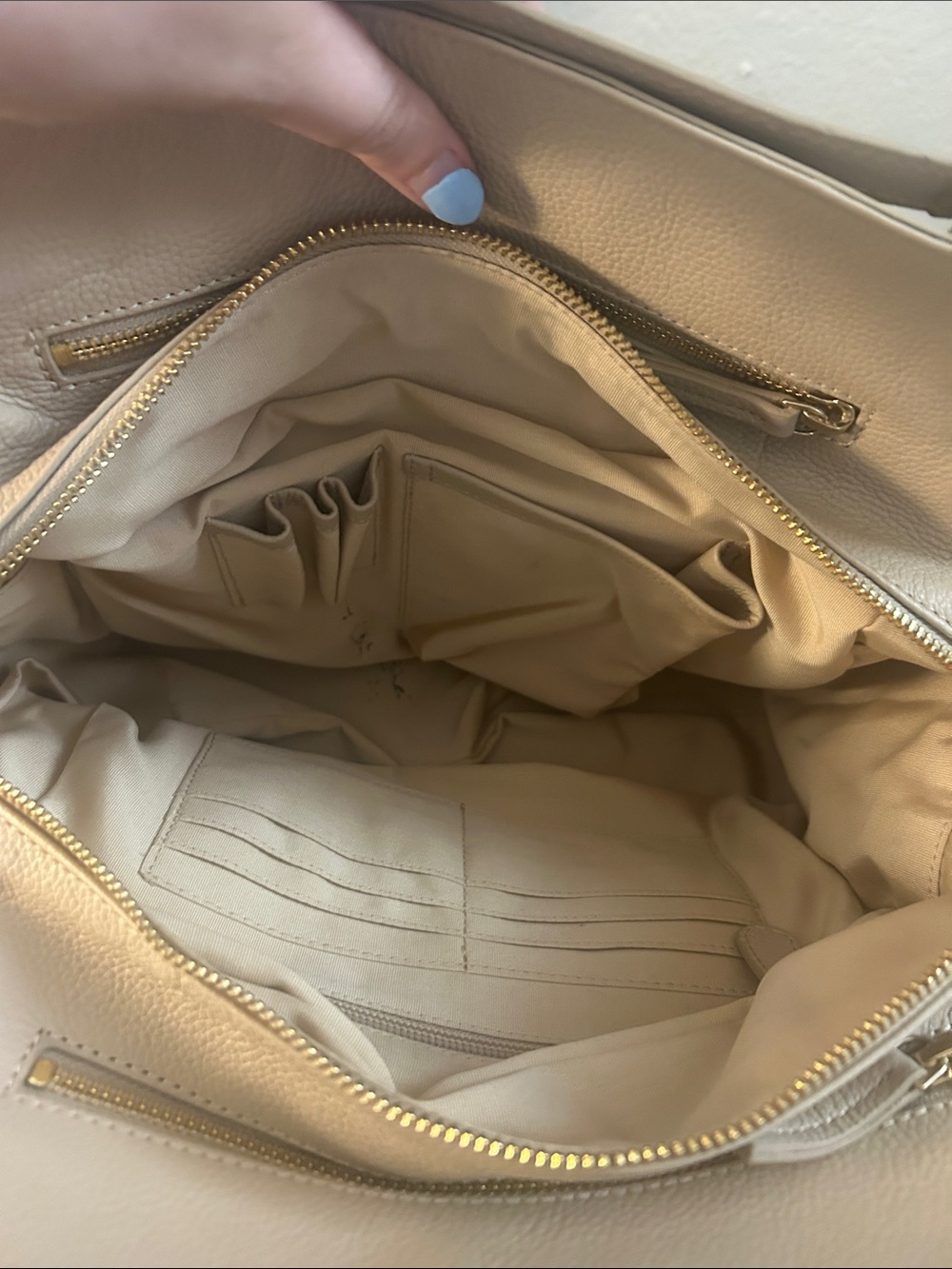C&C California Beige Leather Crossbody Tote - Picture 6 of 8